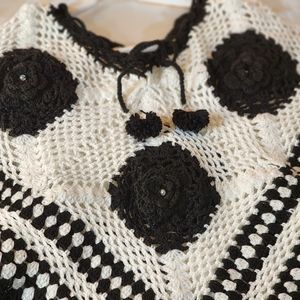 Handmade wooven poncho for girls age 5 to 6 years. Made on Custom orders.